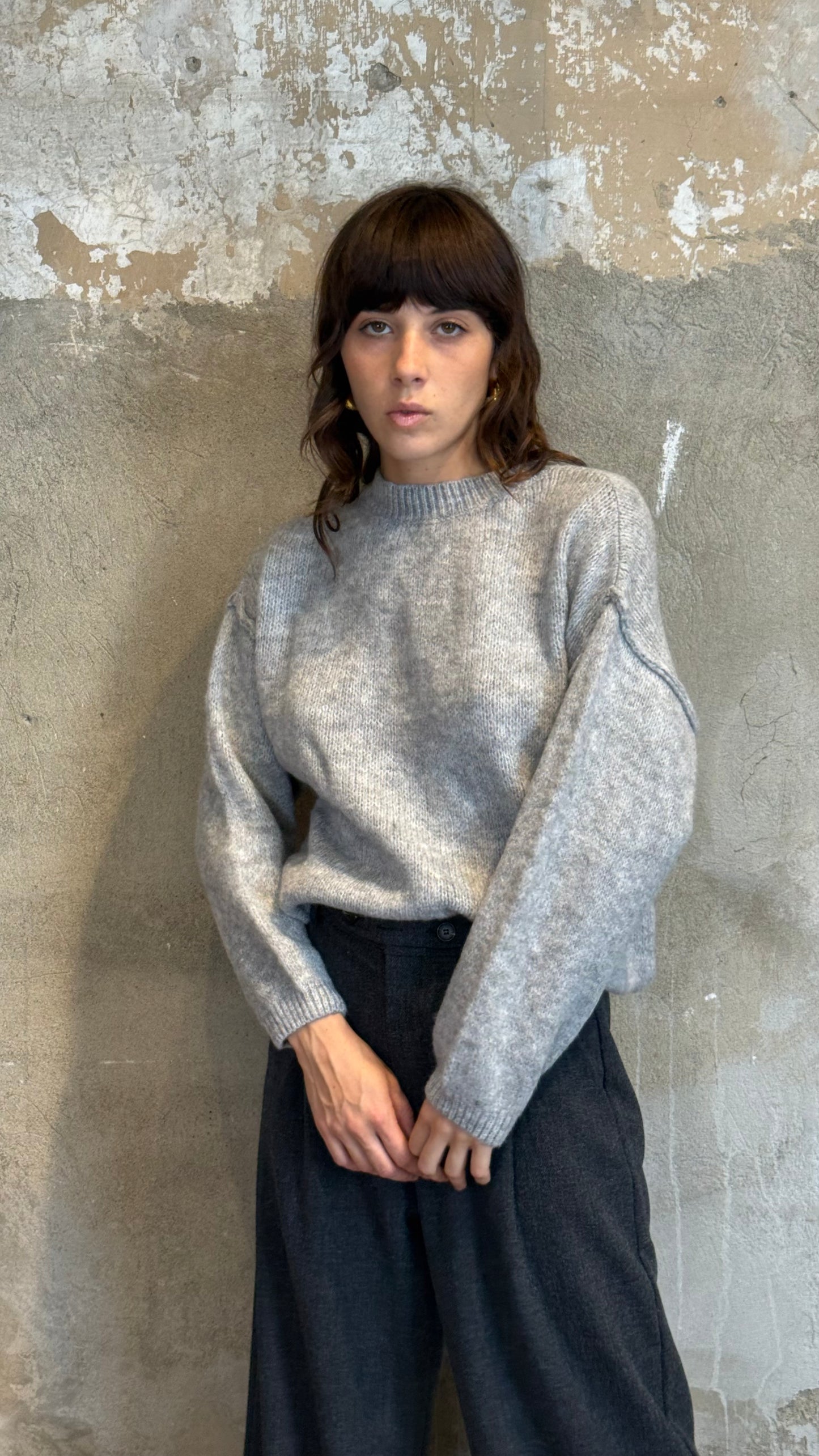 Maglione cuciture rilievo