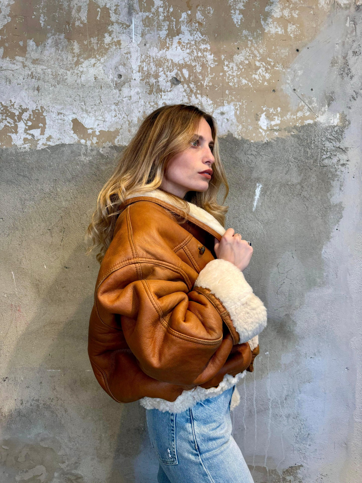 Montone crop pelle tabacco