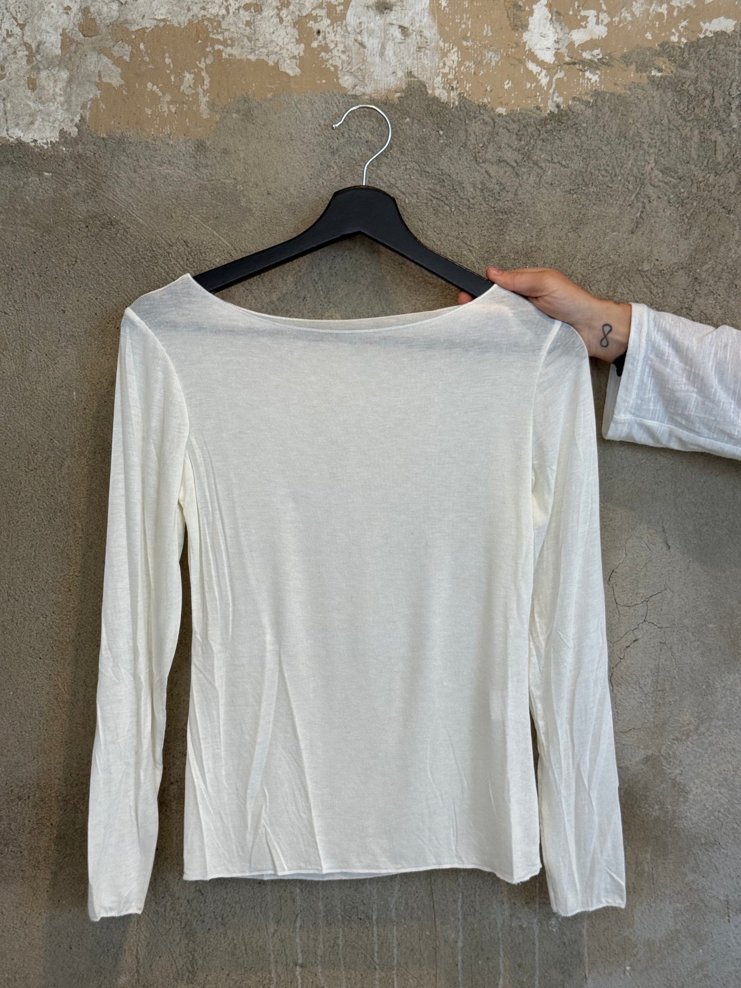 T-shirt misto cashmere scollo barca