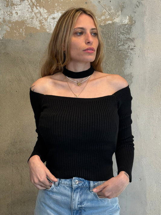Top cut out